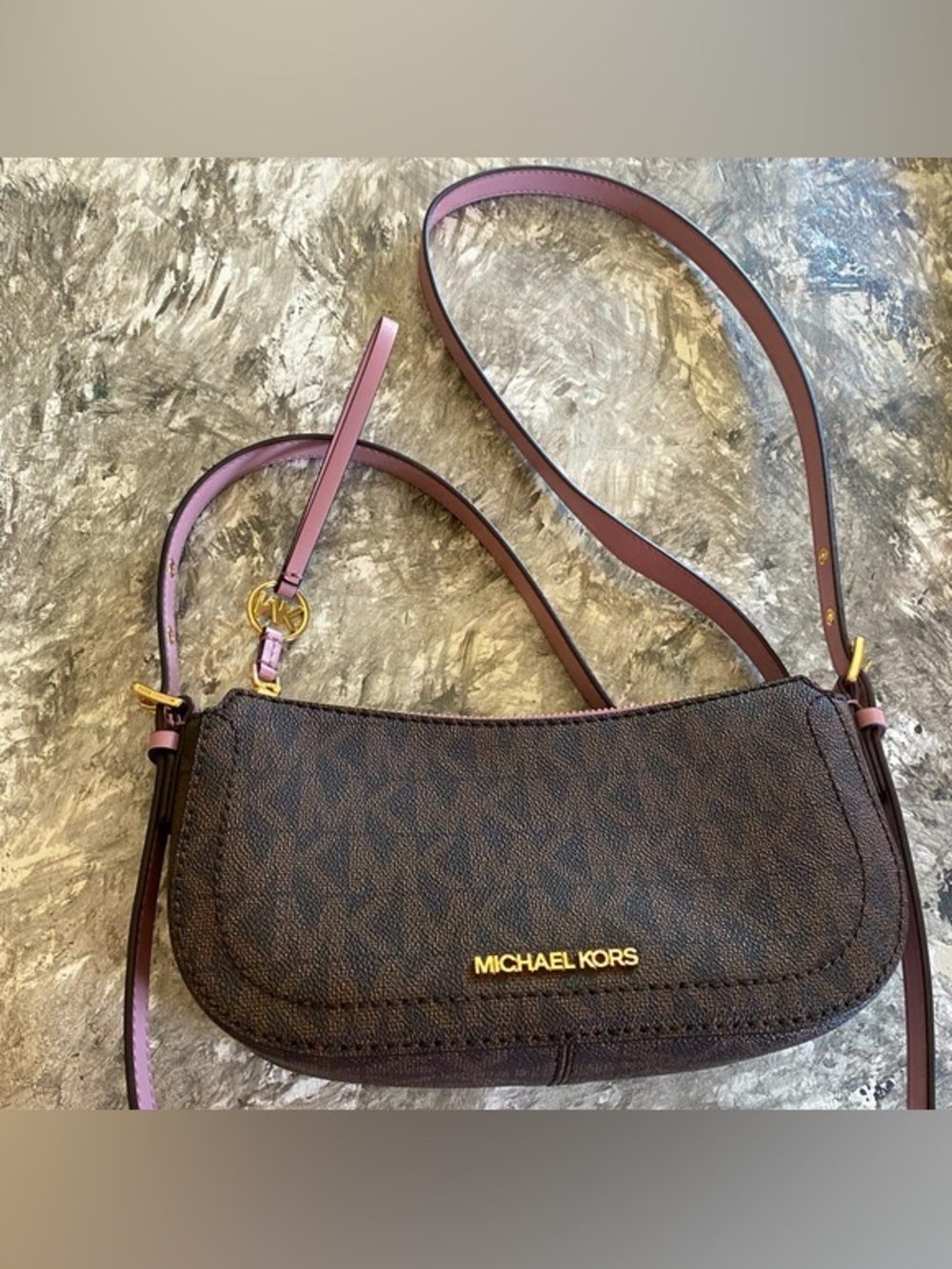 Michael Kors Camden Small Messenger Bag